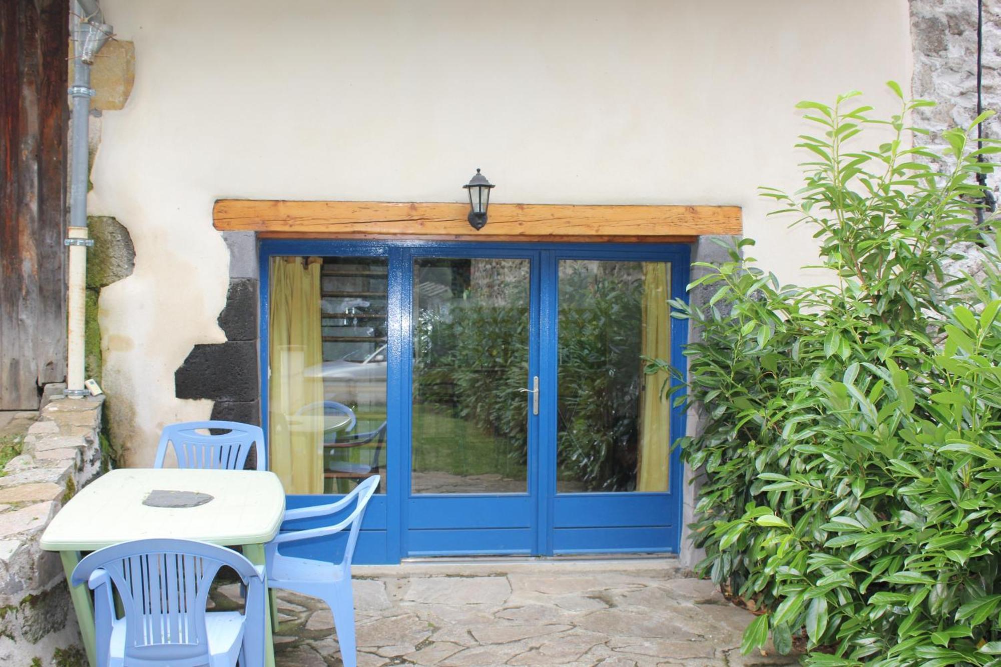Magnifique maison/appartement au coeur des Volcans Ceyssat Extérieur photo