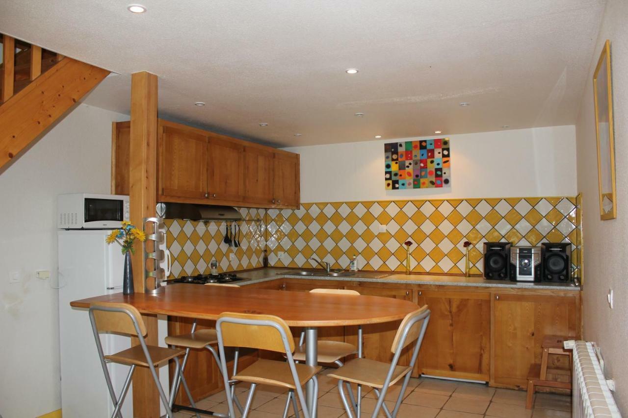 Magnifique maison/appartement au coeur des Volcans Ceyssat Extérieur photo